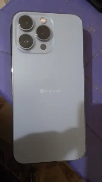 آيفون
